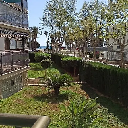 Apartamento En Salou, 1Ra. Linea De Mar
